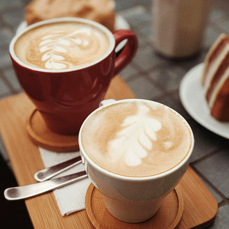 Aparat de cafea multifuncțional cu filtru de picurare